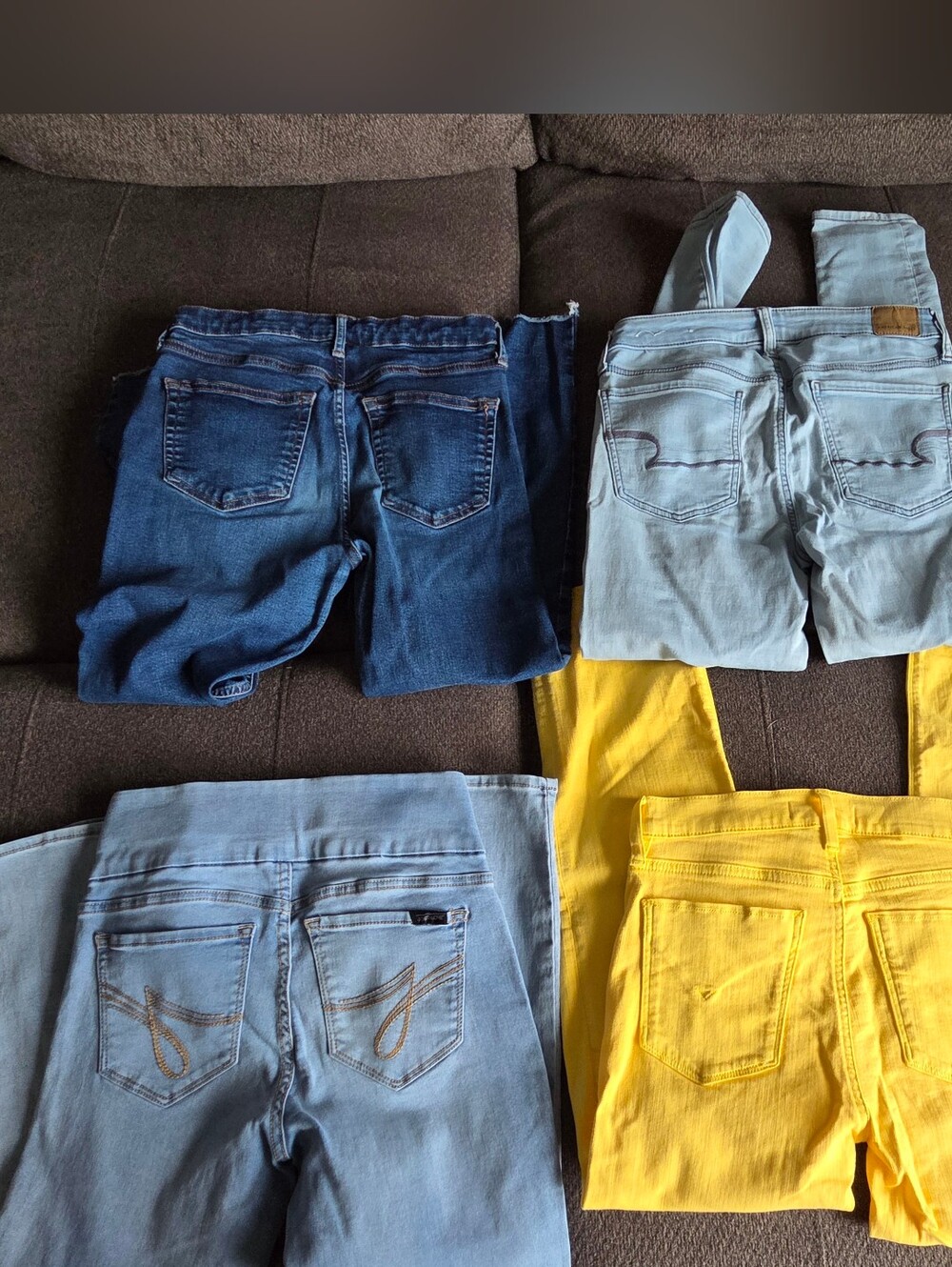 Various Jeans In Size 26/small.